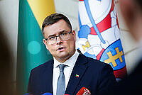 3u1a2004.jpg